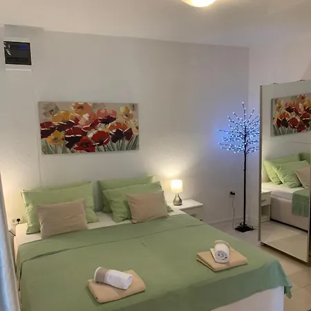Petra Apartment