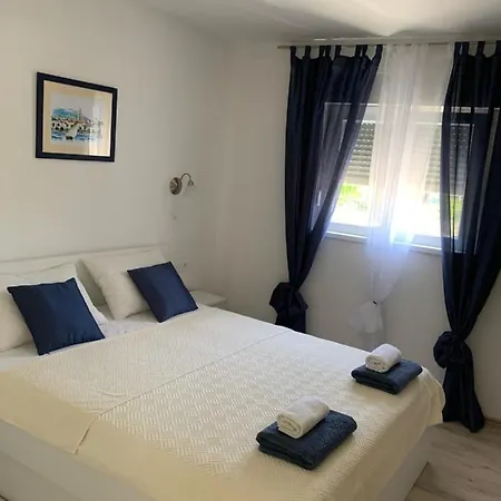 Petra Apartament Kaštela