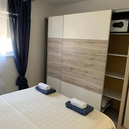 Apartment Petra