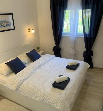 Apartment Petra