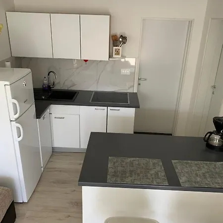 Petra Apartment *