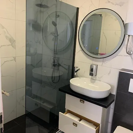 Apartament Petra *