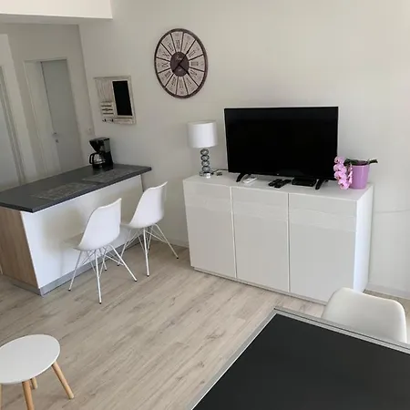 Petra Apartment